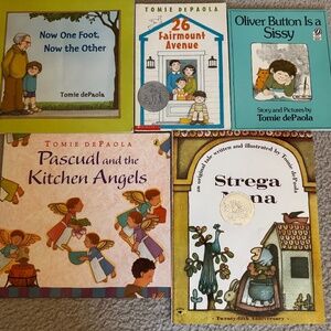 Collection of Tomie DePaola Children  Books